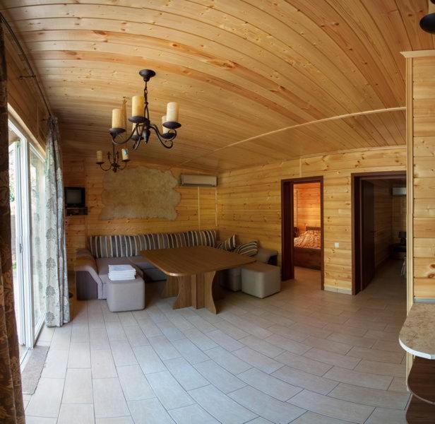 Marco Polo Hotel Ulʼyanovka Εξωτερικό φωτογραφία