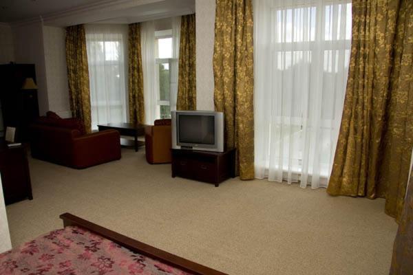 Marco Polo Hotel Ulʼyanovka Εξωτερικό φωτογραφία