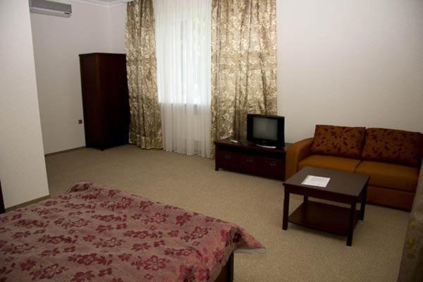 Marco Polo Hotel Ulʼyanovka Εξωτερικό φωτογραφία